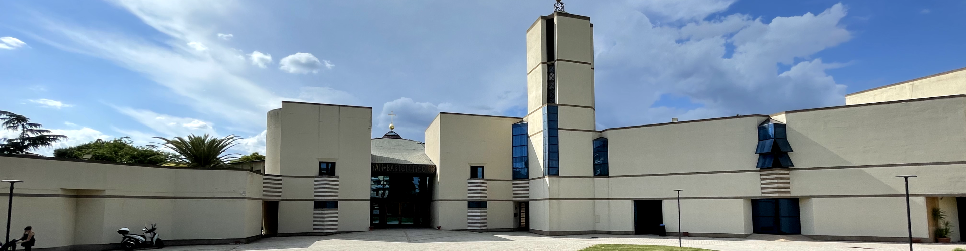 Esterno della chiesa di San Bartolomeo in Tuto